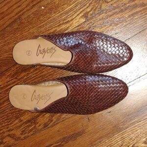 Crayons Looped Slip On Sandals SIZE 7.5